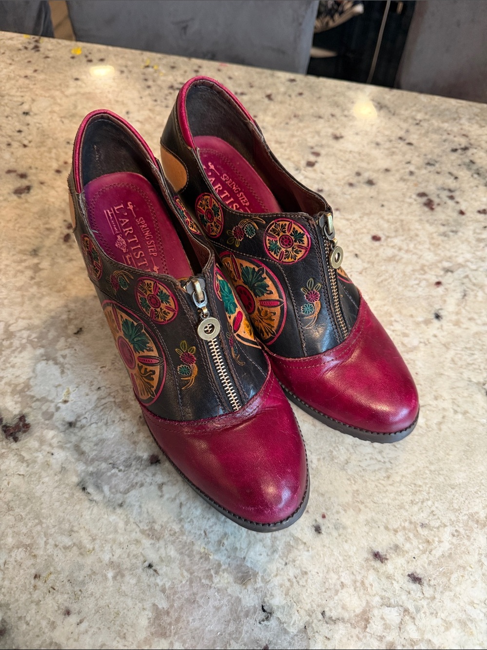 L'Artiste Women's Embroidered Leather Zip Oxford - Burgundy Multi